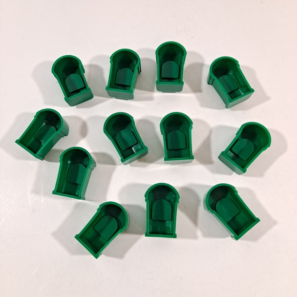 Monopoly Junior Ticket Booths Replacement Green 2005 Hasbro Set Of 12 - Picture 4 of 4